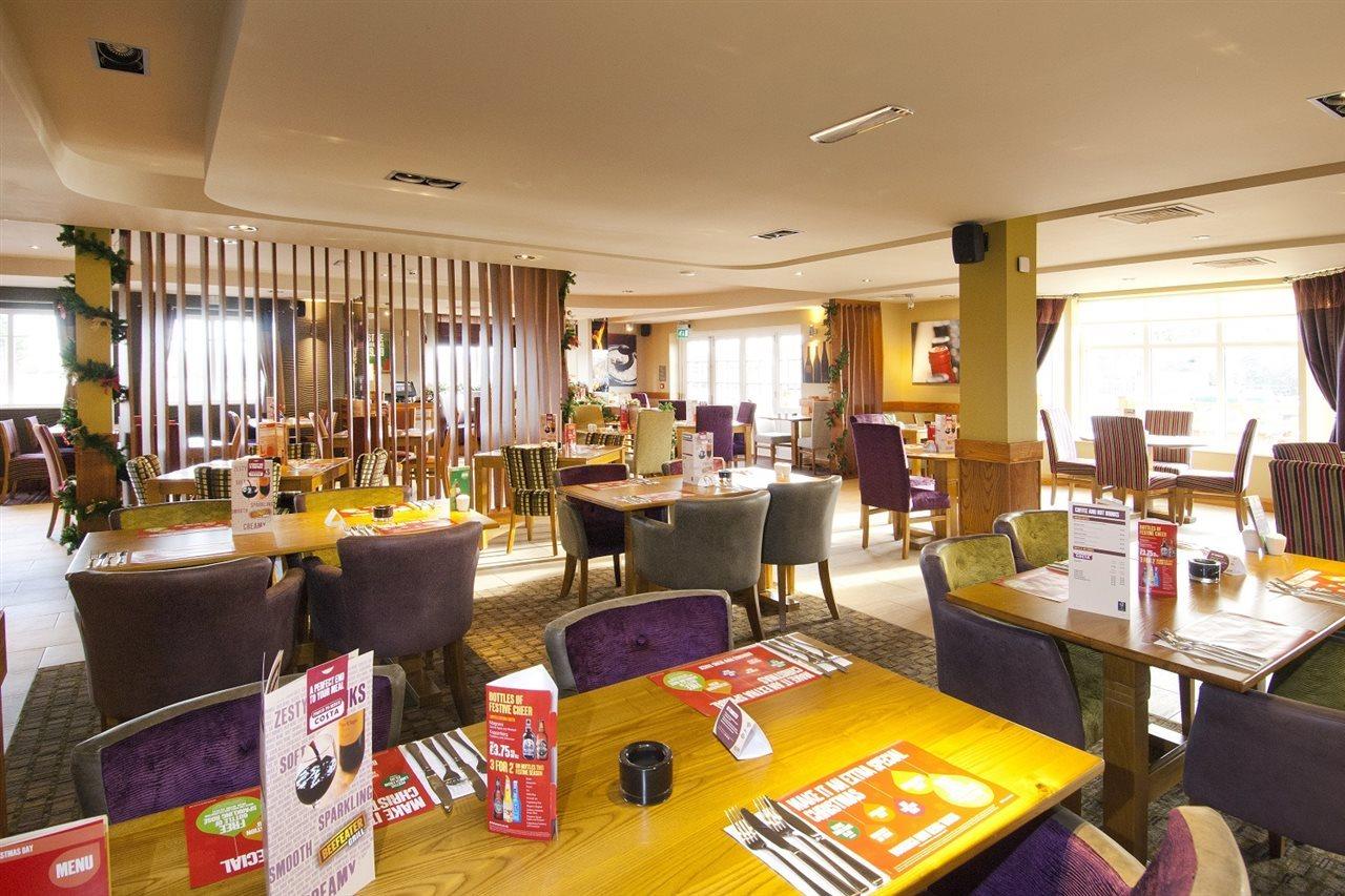 Premier Inn Burton On Trent Central ภายนอก รูปภาพ