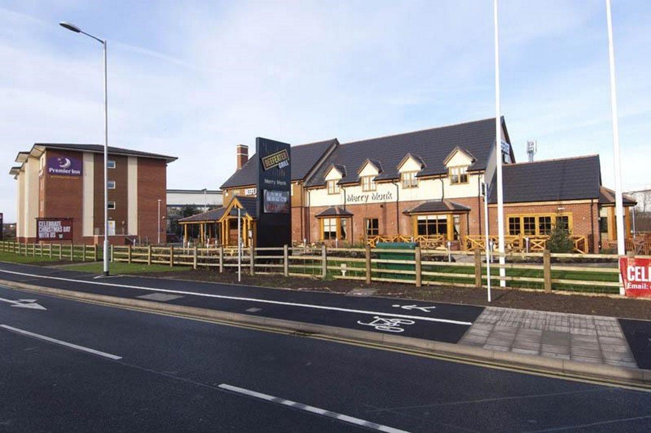 Premier Inn Burton On Trent Central ภายนอก รูปภาพ